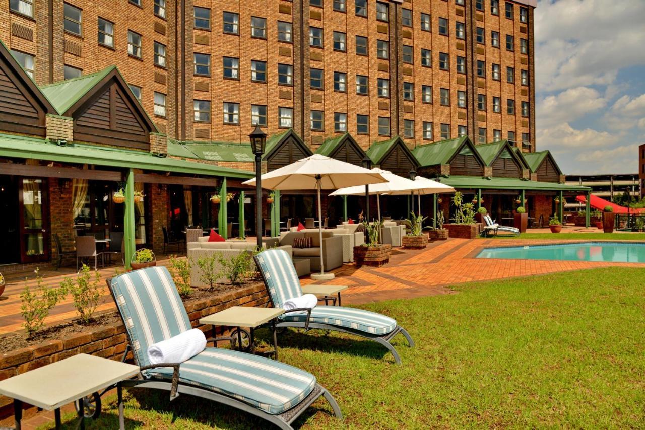 The Centurion Hotel Exterior photo