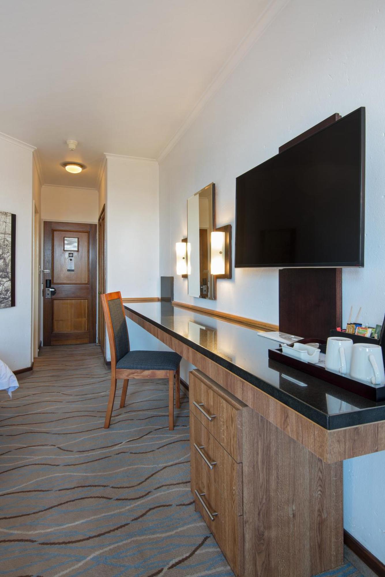 The Centurion Hotel Exterior photo