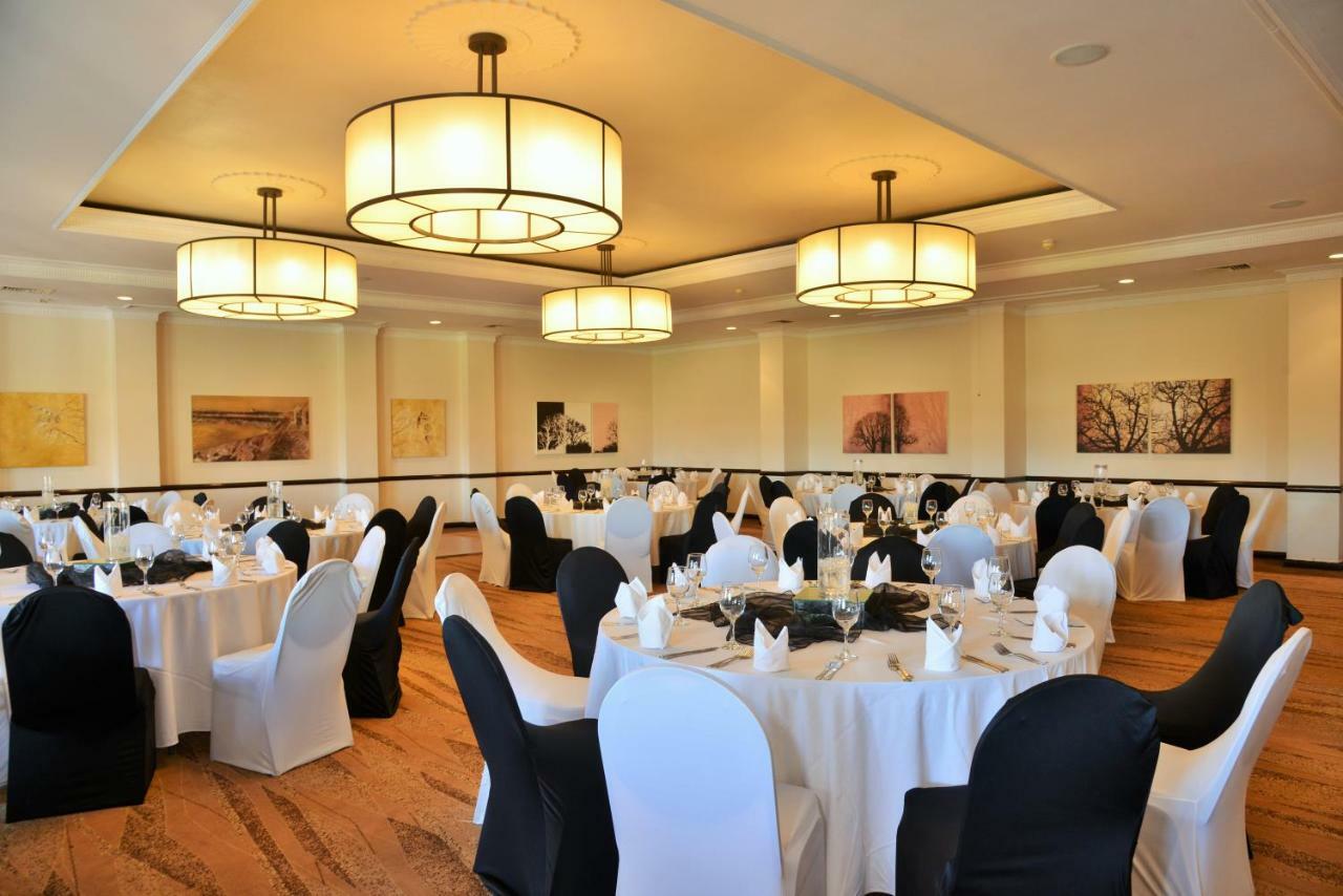 The Centurion Hotel Exterior photo